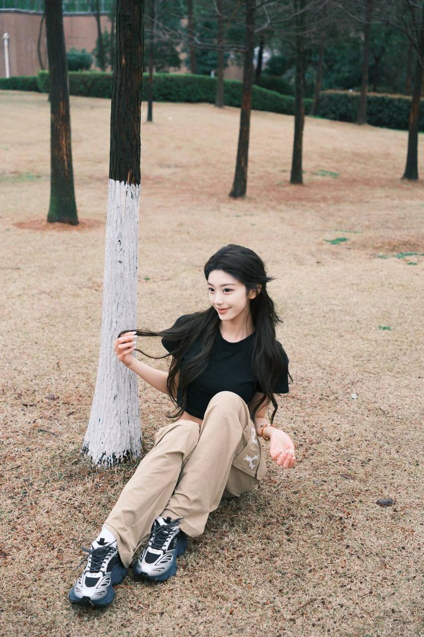 上海大圈-大二校花-生活照-5.jpg