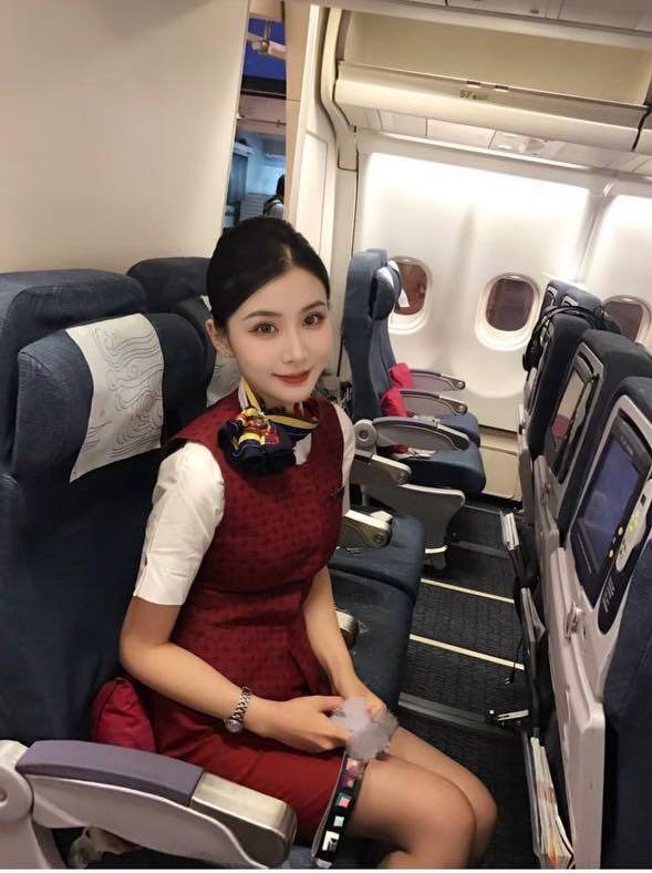 北京外围大圈-极品空姐 -生活照-3.jpg