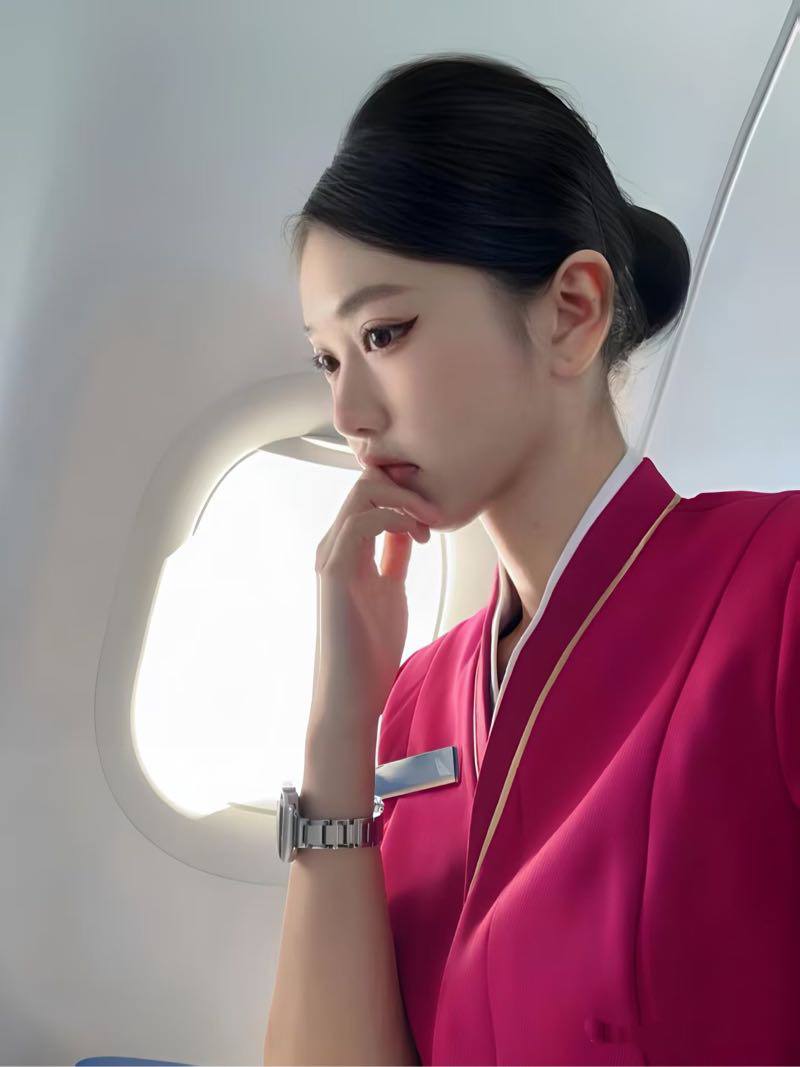上海外围-真实在飞空姐-生活照-3.jpg