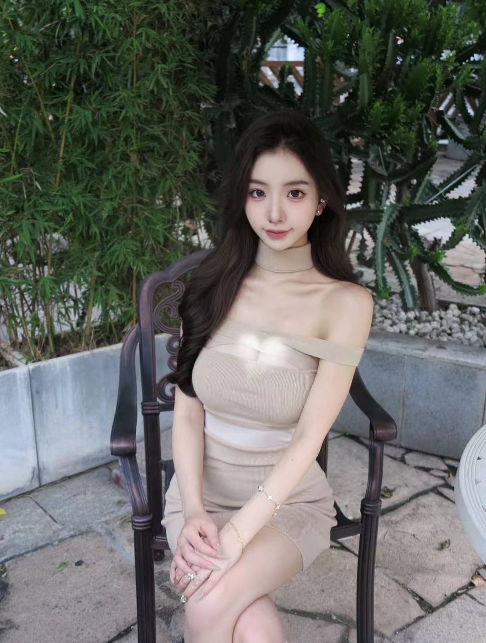 广州品质外围-高素质高谈吐大蜜-生活照-4.jpg