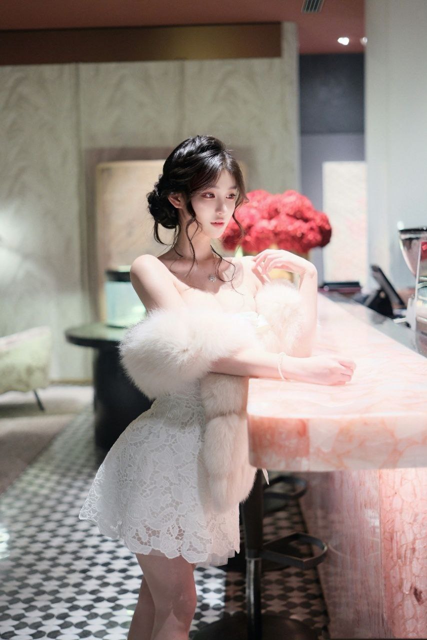 广州品质外围-南方妹妹网红-生活照-7.jpg