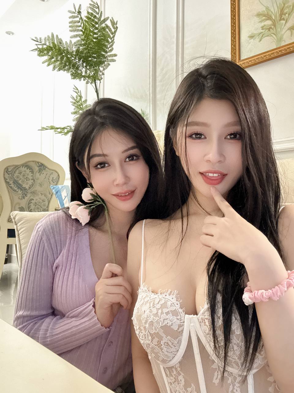 深圳外围-极品姐妹花-生活照-5.jpg