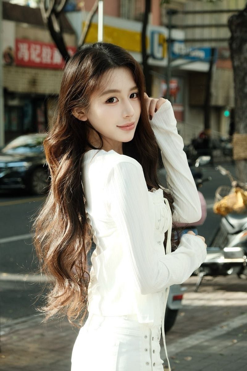 上海外围-高颜值女生-生活照-1.jpg