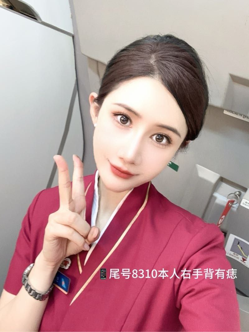 上海外围-在飞空姐-生活照-3.jpg