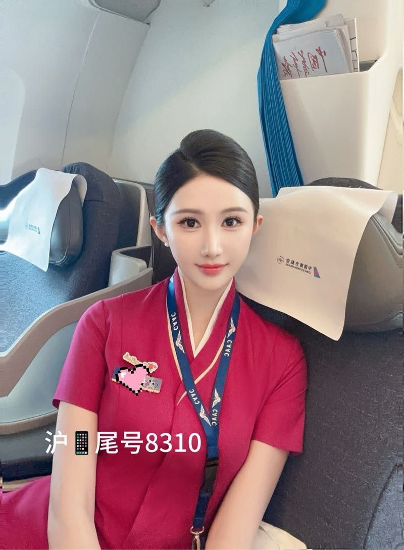 上海外围-在飞空姐-生活照-4.jpg
