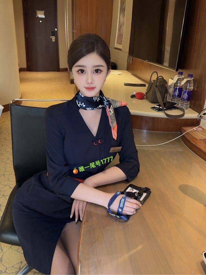 杭州外围-东方航空在飞空姐-生活照-3.jpg