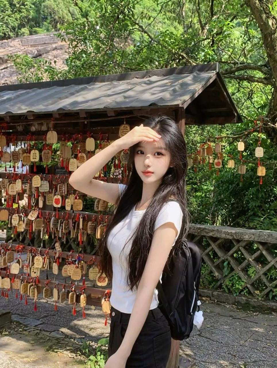 深圳外围-白皙甜妹网红-生活照-4.jpg