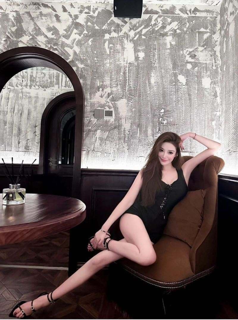 北京外围-新丝路签约模特