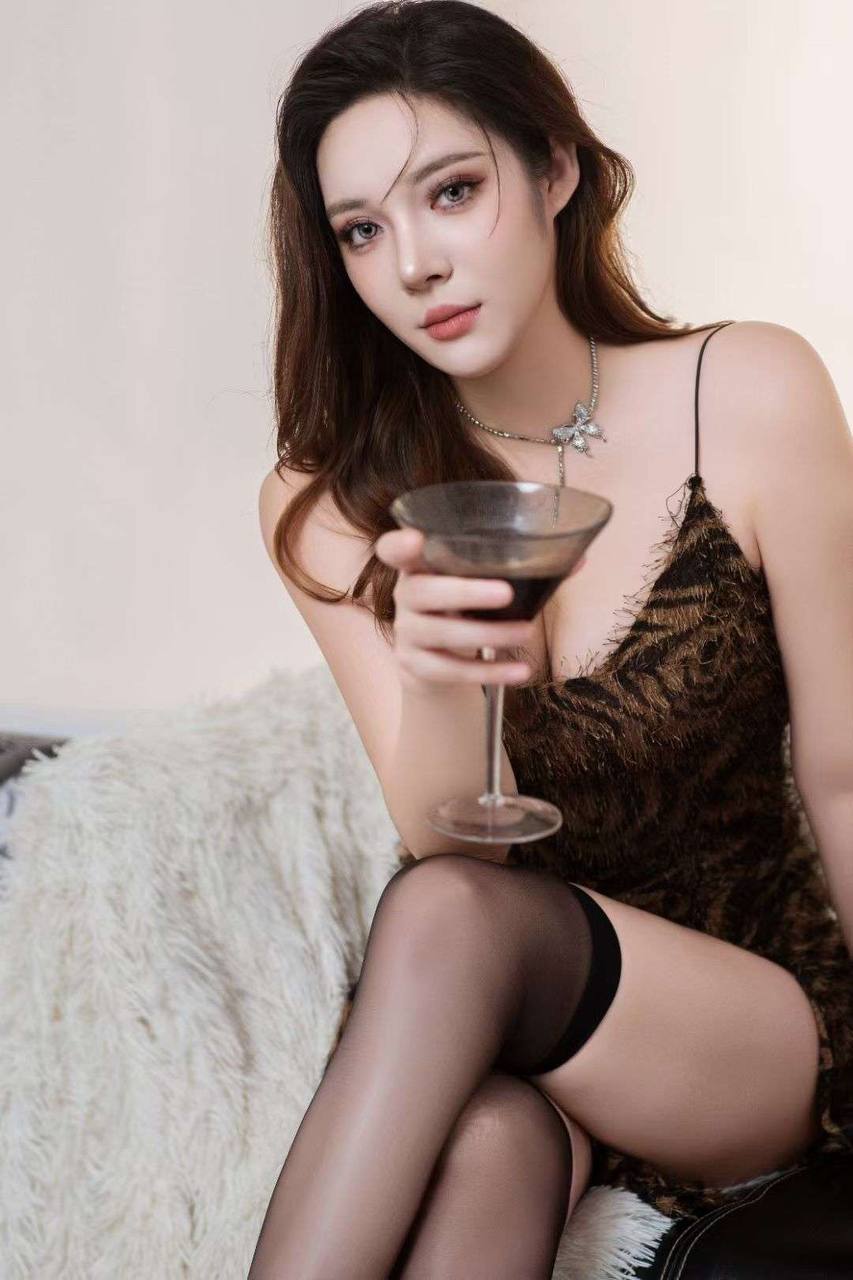 上海外围-中俄混血御姐+模特