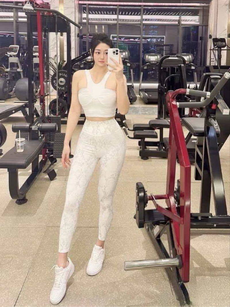 广州品质外围-气质温柔端庄大蜜