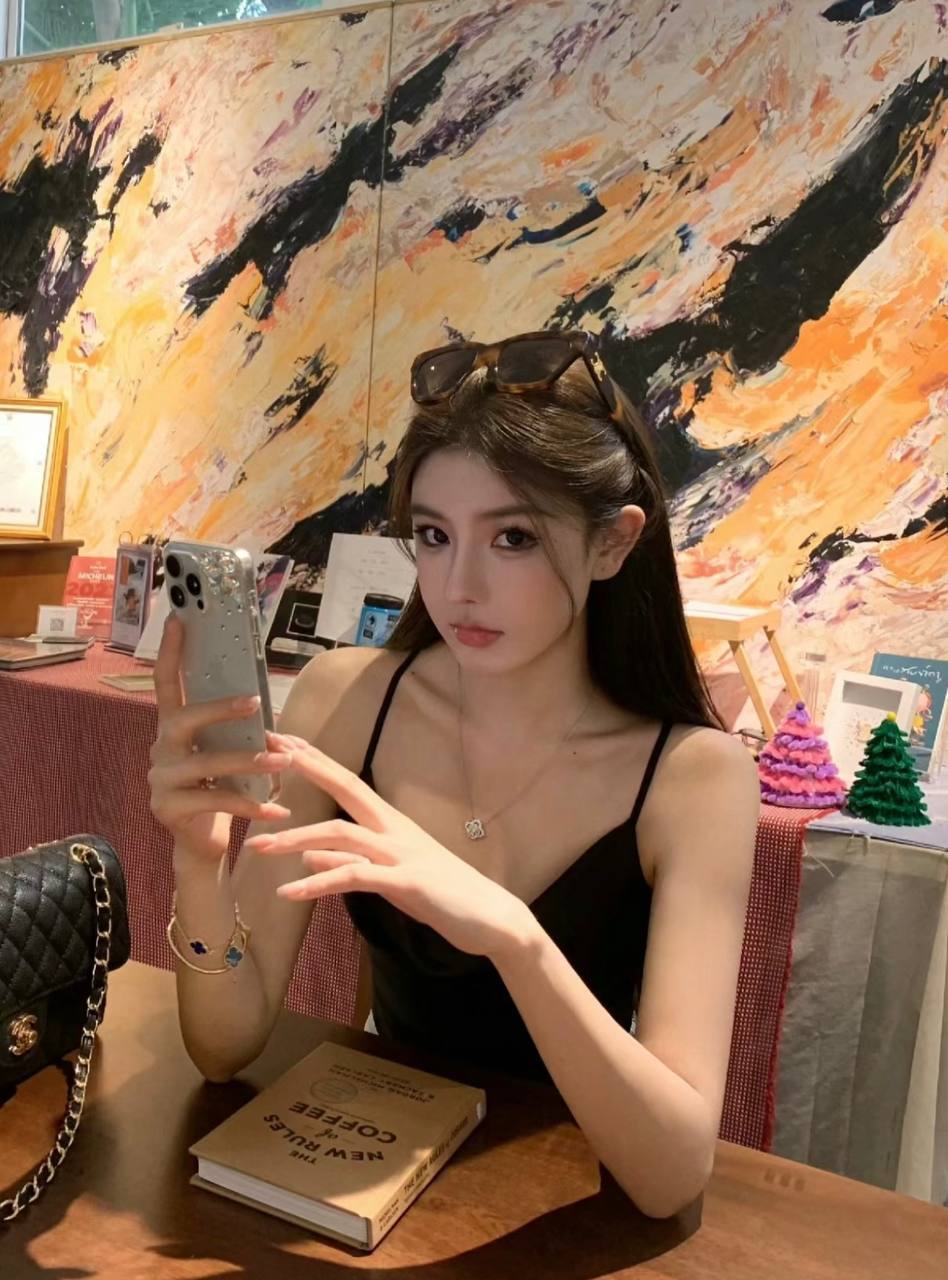 广州外围-爱笑的甜美女孩