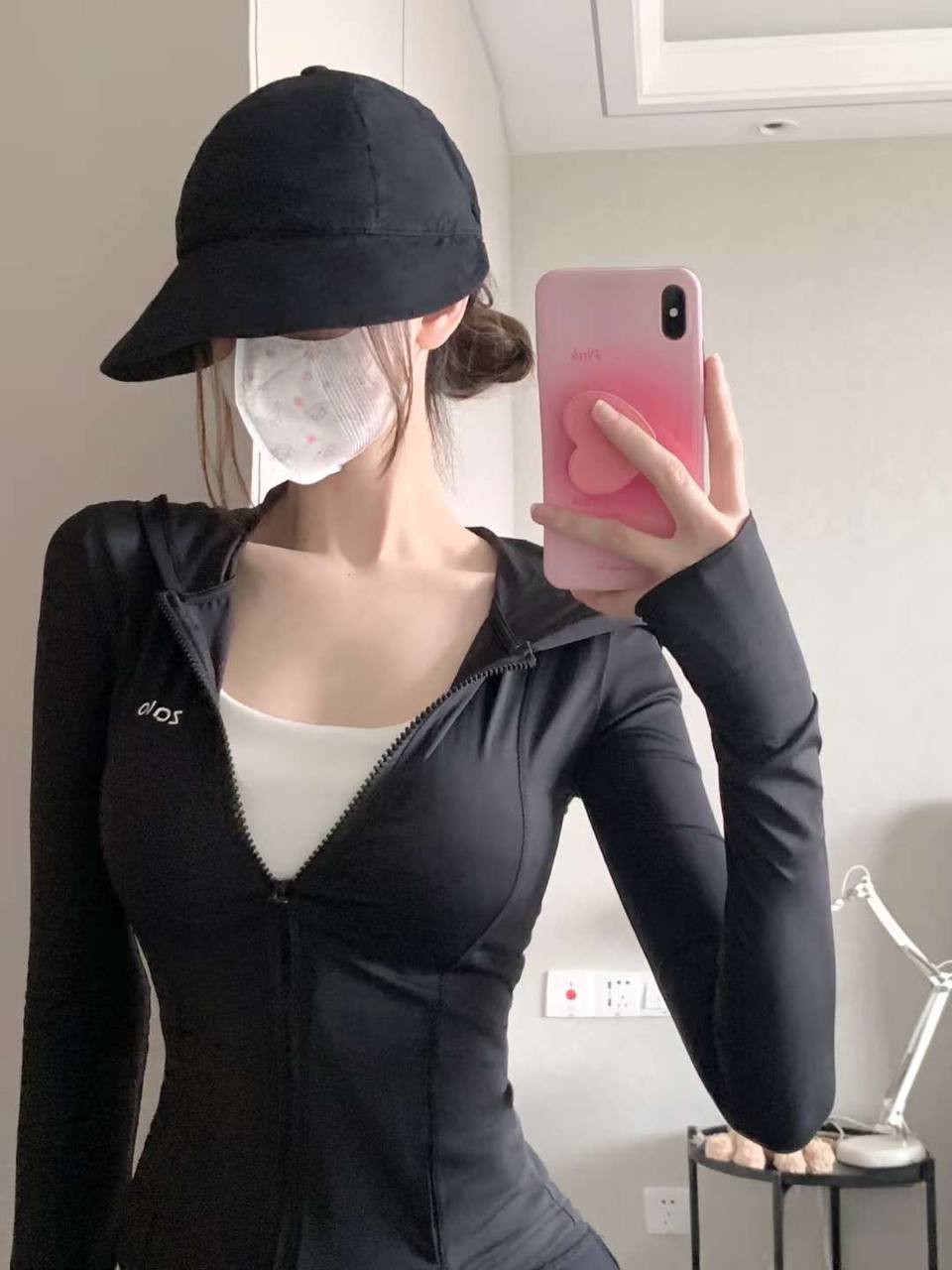 青岛外围-精緻臉网红纯欲