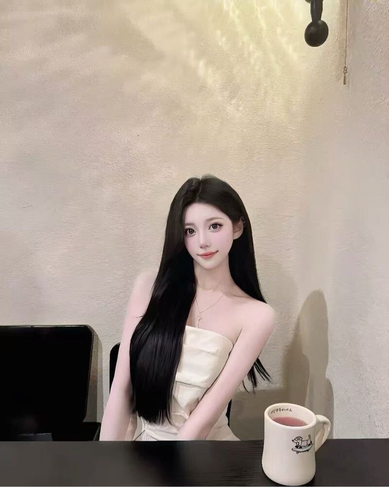 青岛外围-完美花瓶身粉嫩学妹