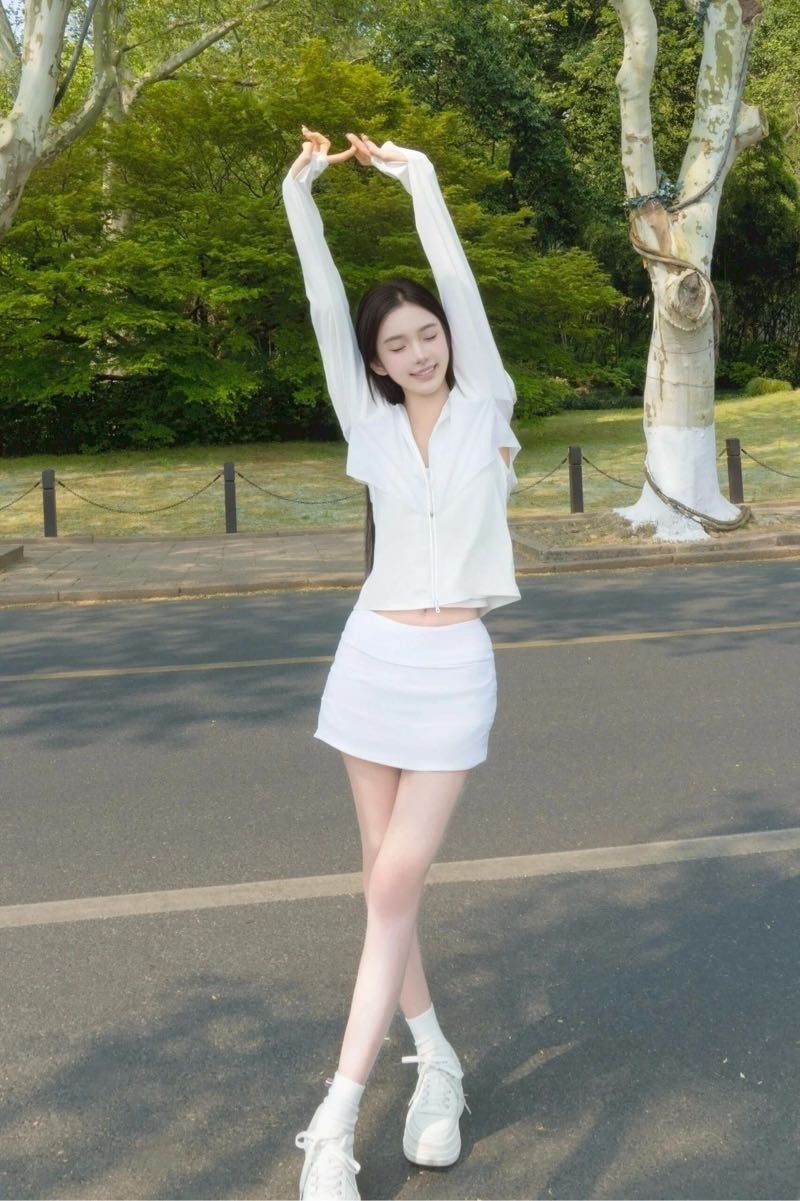 南京外围-乖巧听话骨感尤物