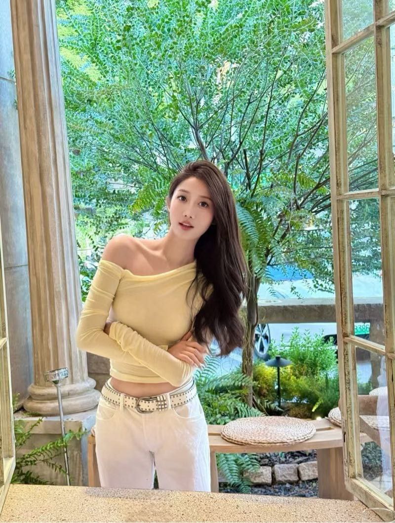 南京外围-清纯颜值女神