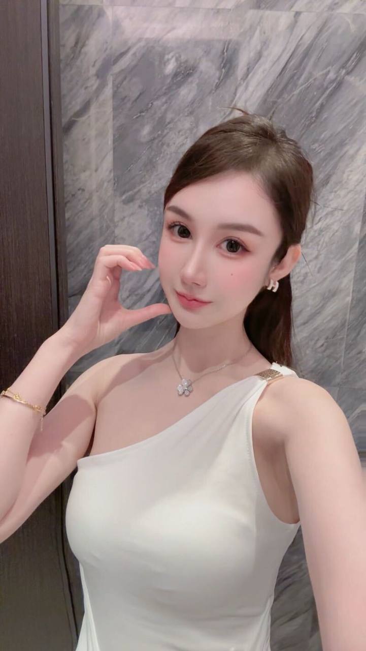 深圳外围-无瑕疵谈吐举止优雅大蜜