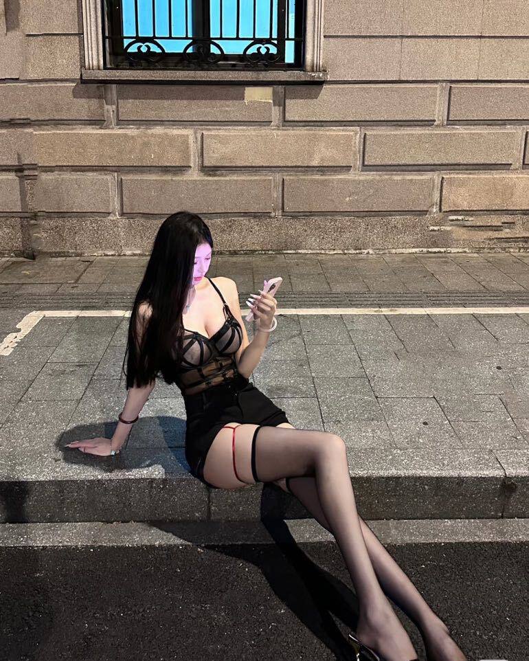 杭州外围-性格温柔体贴大蜜