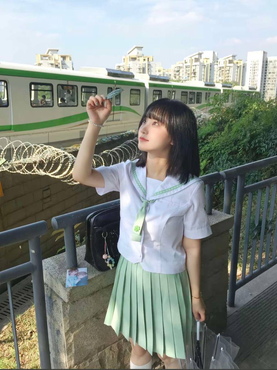 杭州外围-清纯类型学生妹