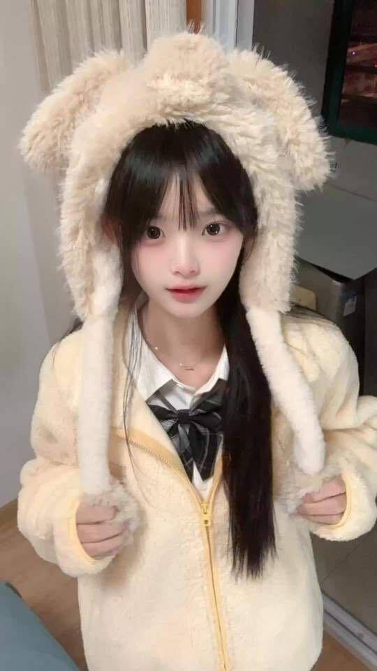 杭州外围-敏感体质高中生下水