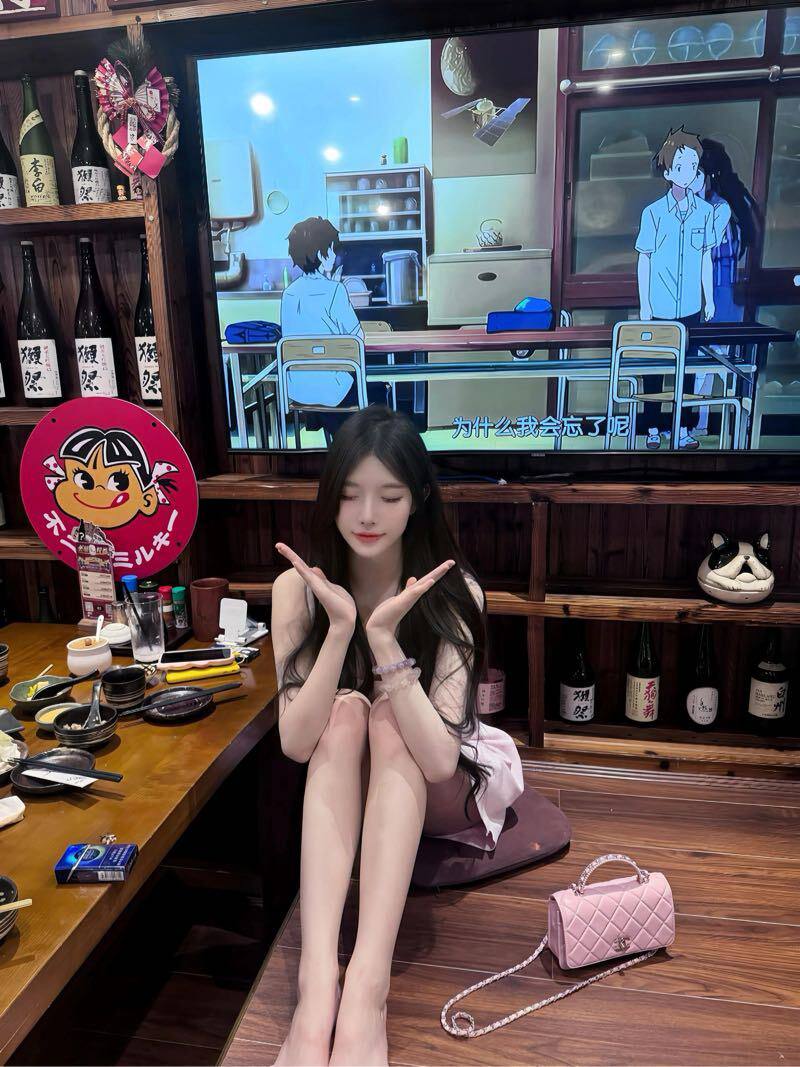 杭州外围-小极品在校生-三点粉嫩