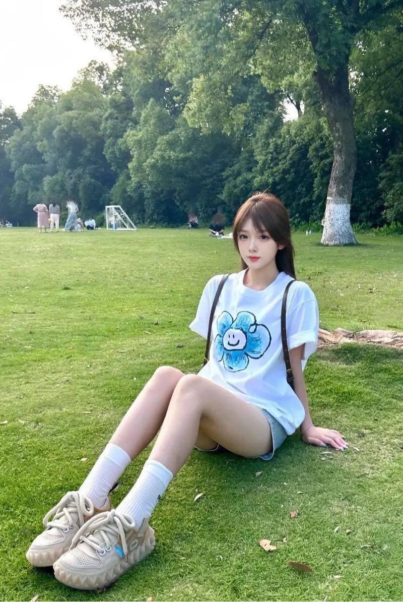 杭州外围-在校学生乖巧可爱