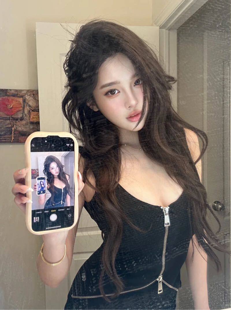 杭州外围-洋气少女-常年瑜伽健身