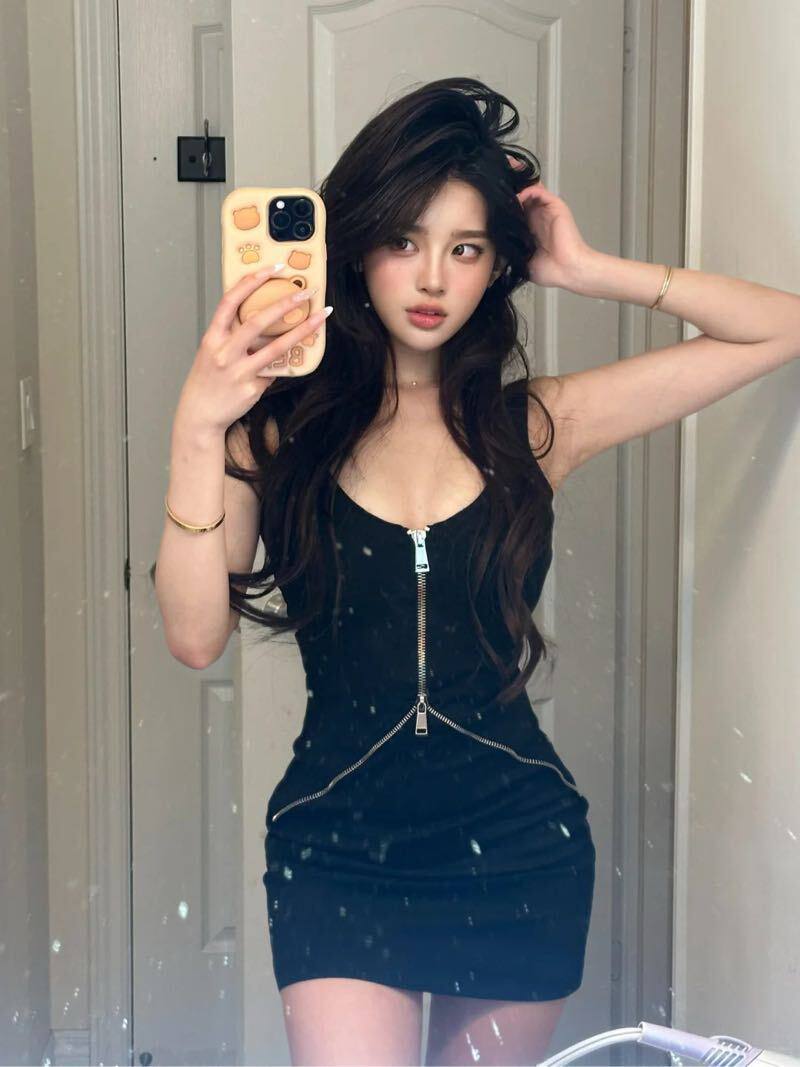 杭州外围-洋气少女-常年瑜伽健身