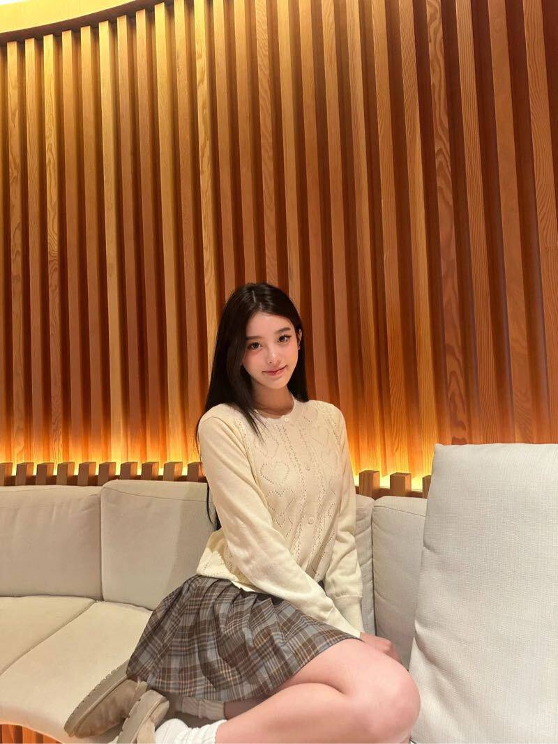 杭州外围-洋气少女-常年瑜伽健身