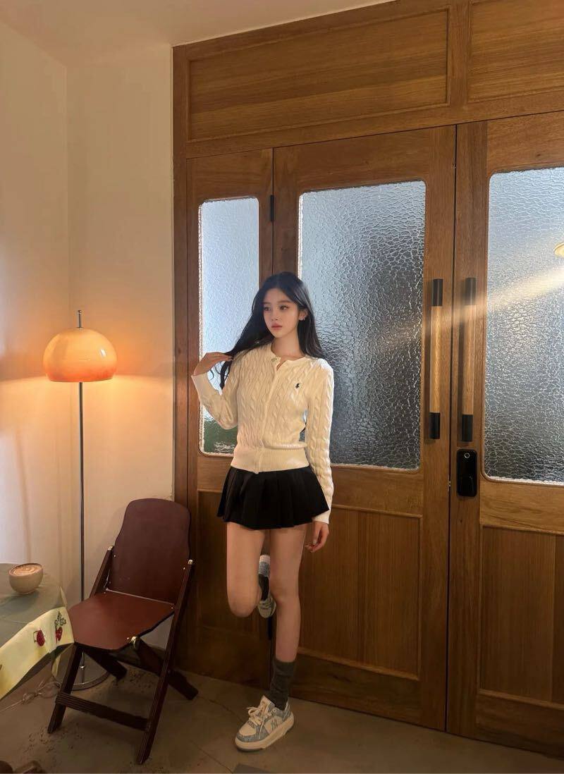 杭州外围-洋气少女-常年瑜伽健身