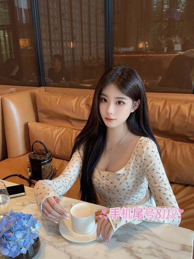 绍兴外围-皮肤超白的学生大蜜