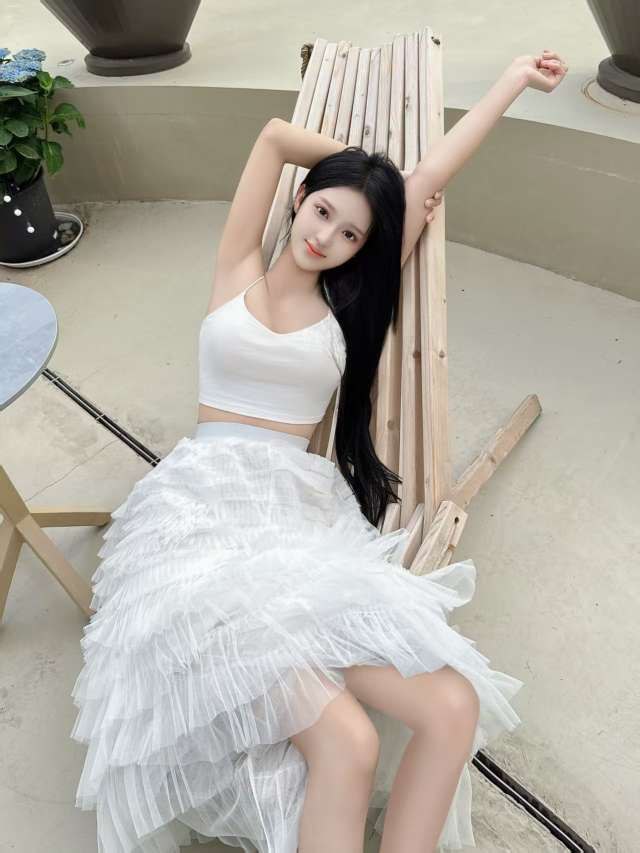 沈阳外围-05年新人极品白小纯