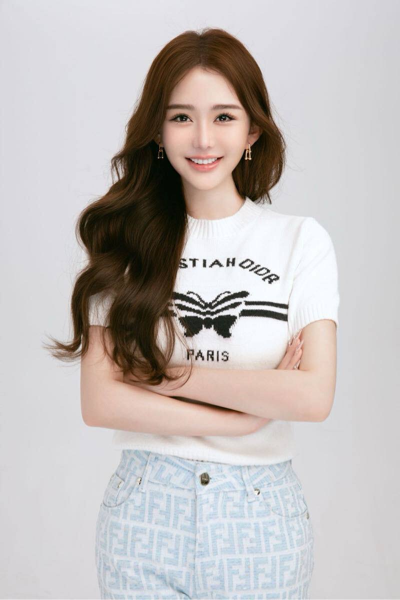 成都外围-演员歌手艺人