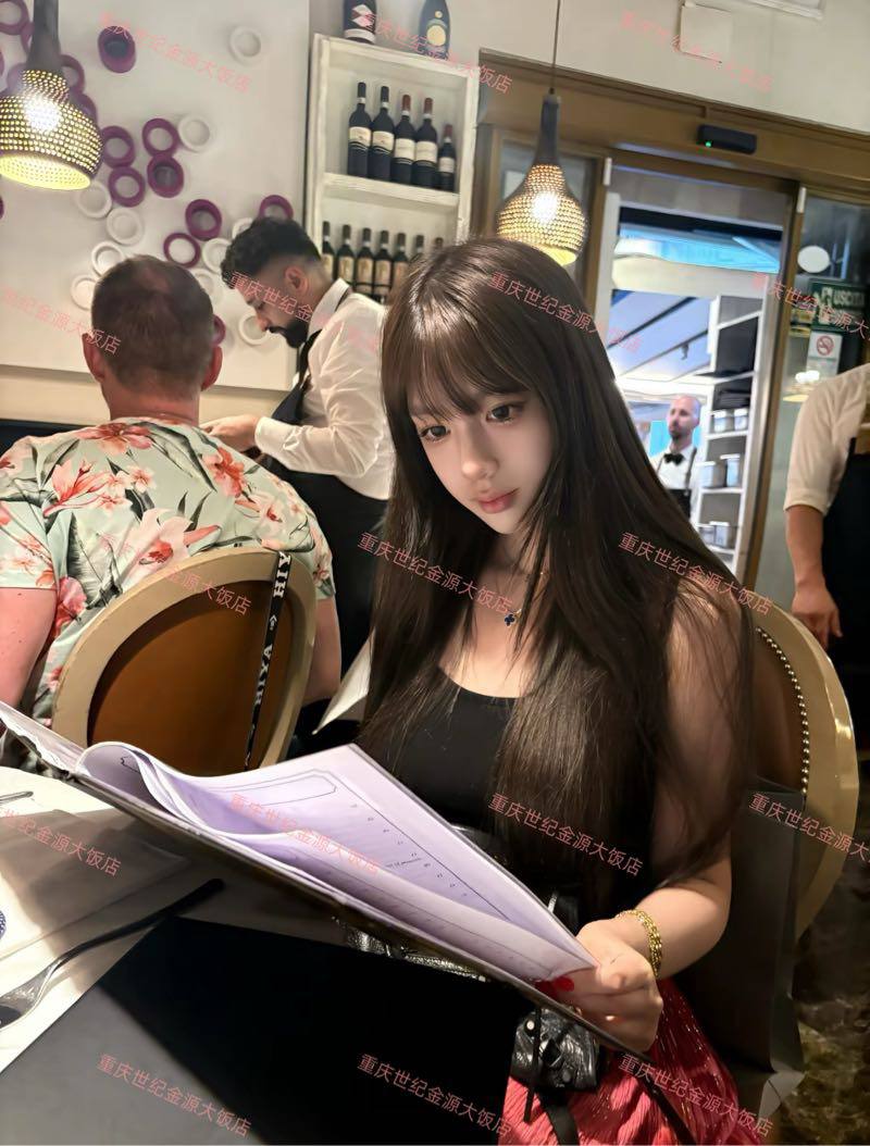 重庆外围-极品纯欲新人