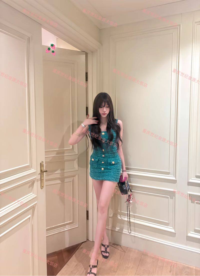 重庆外围-极品纯欲新人