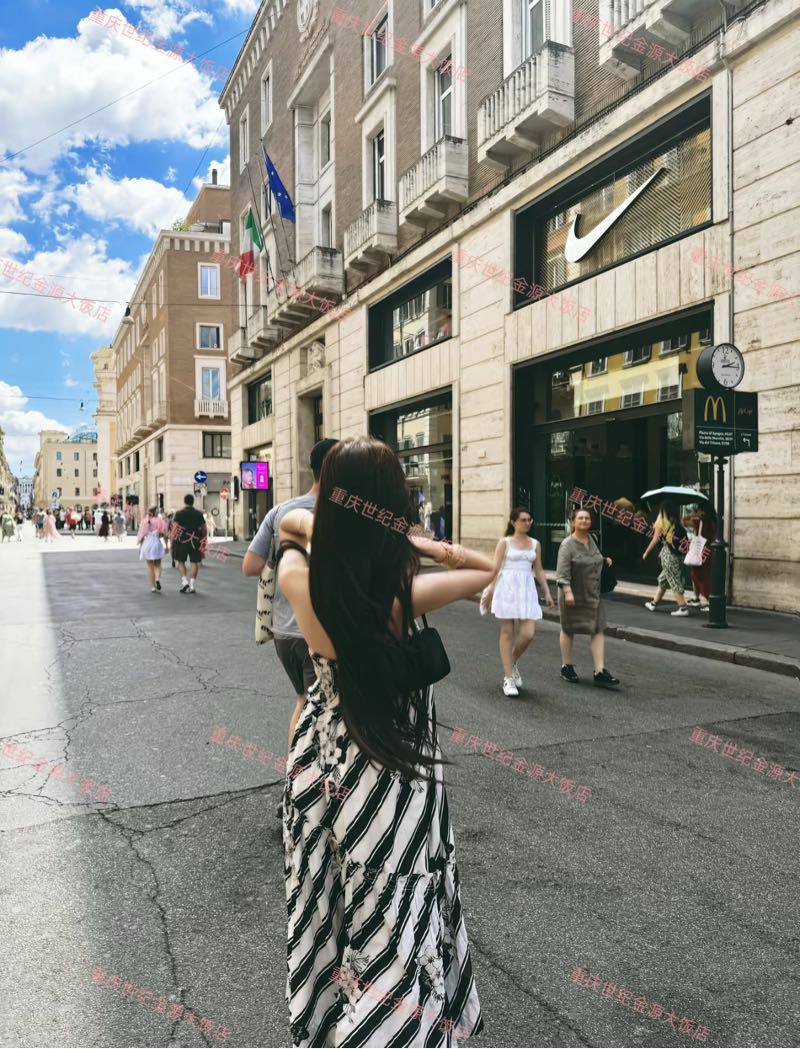 重庆外围-极品纯欲新人