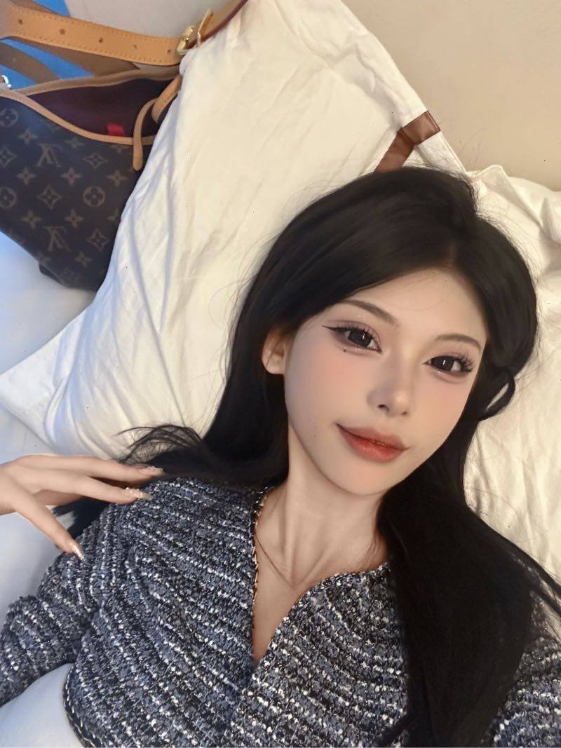 重庆外围-五官立体魅惑勾魂