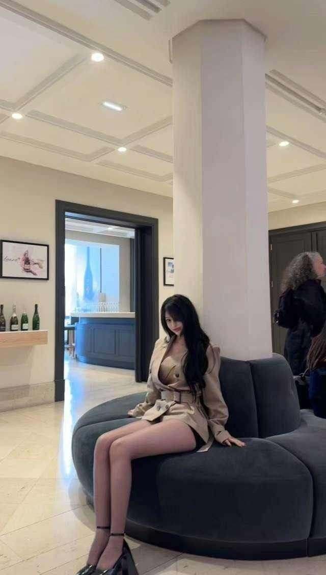 北京外围大圈-马甲线蜜桃臀顶级女友