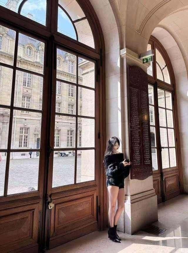 北京外围大圈-马甲线蜜桃臀顶级女友