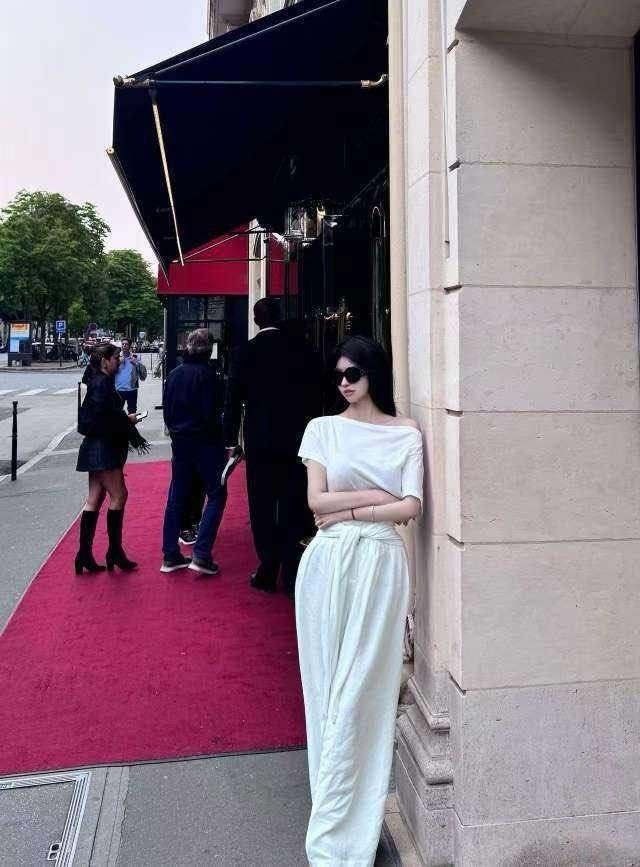 北京外围大圈-马甲线蜜桃臀顶级女友