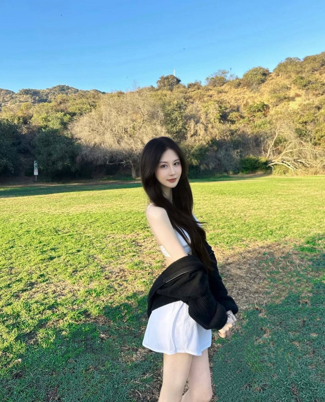 在香港夜生活中约大学生