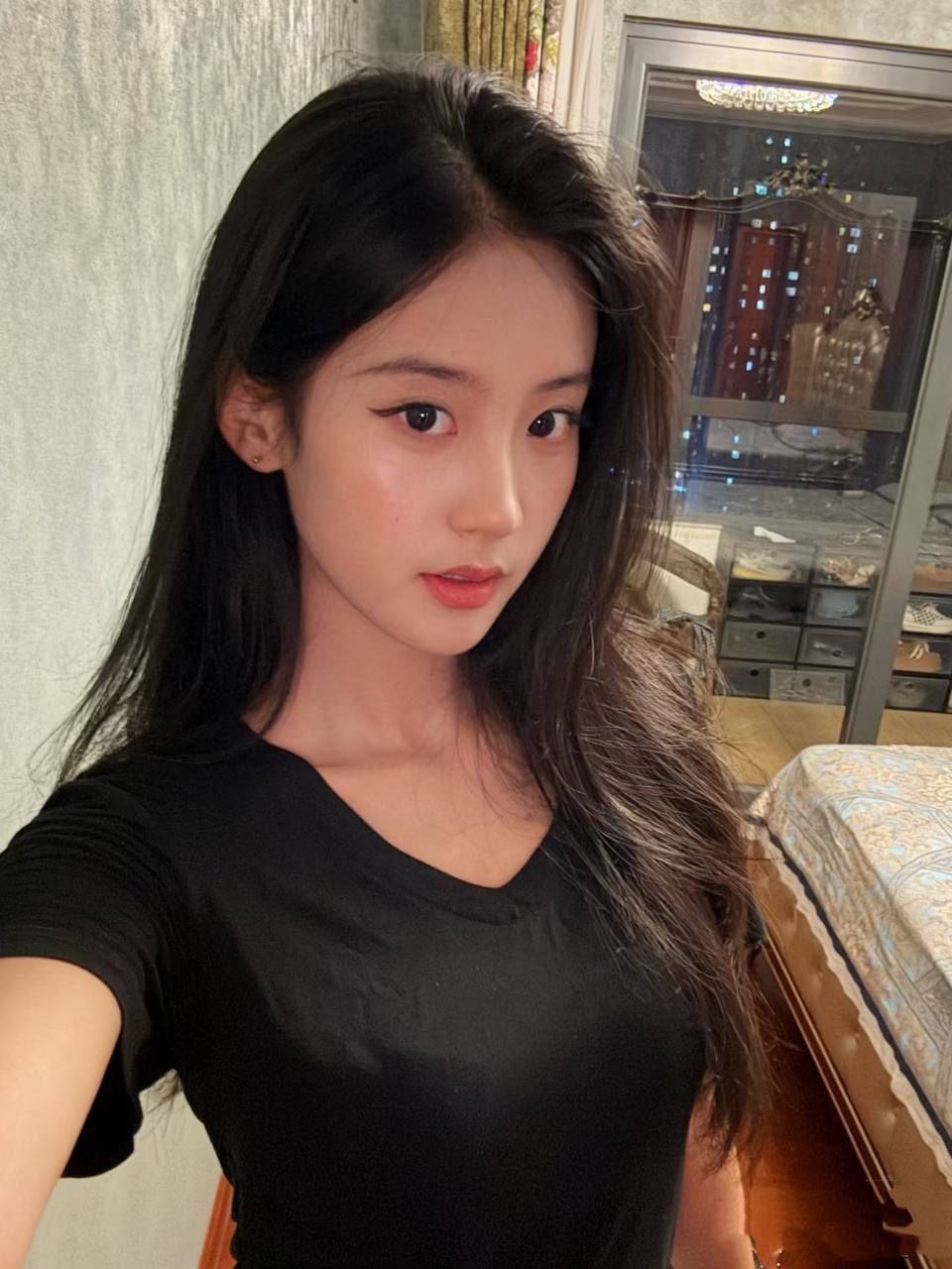  香港外围-超气质艺术学生