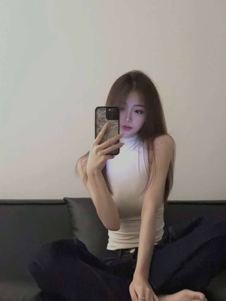 广州外围大圈-极品白小纯校大学生