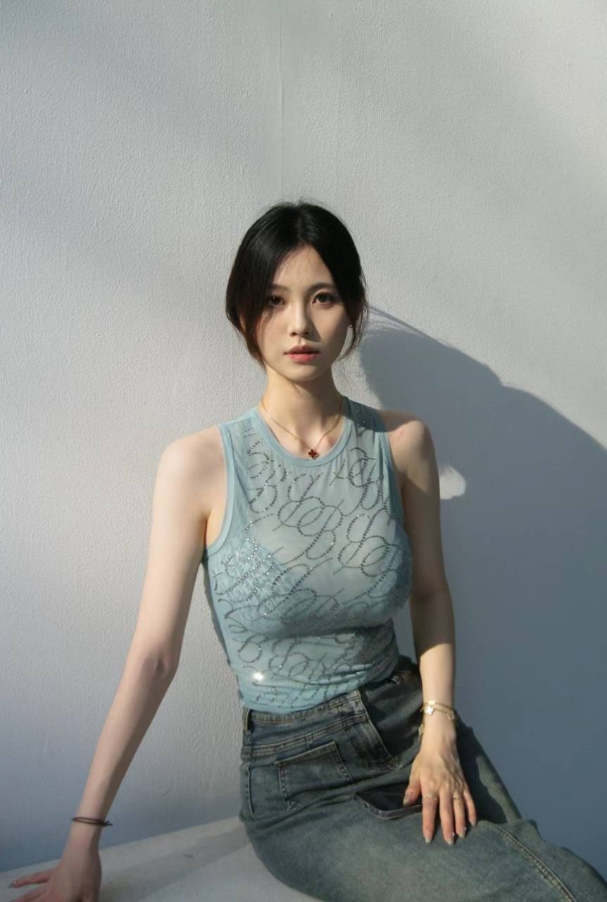 广州外围大圈-纯御学生妹声音甜美