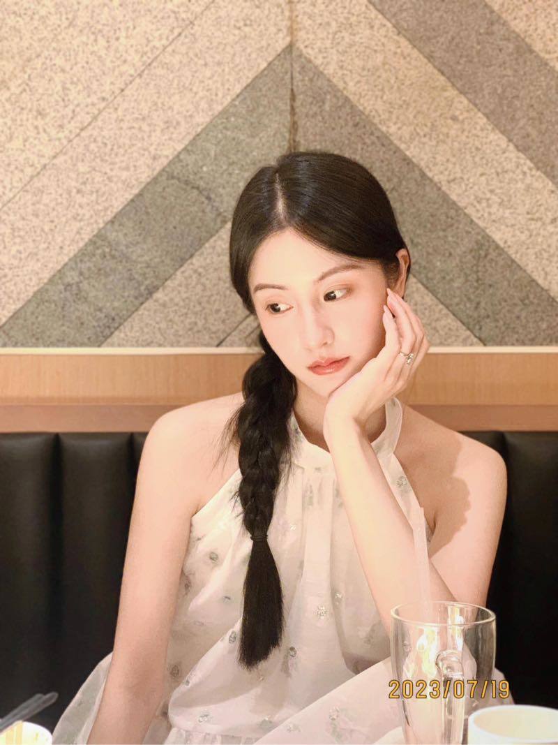 上海外围-上戏钢琴老师平面模特