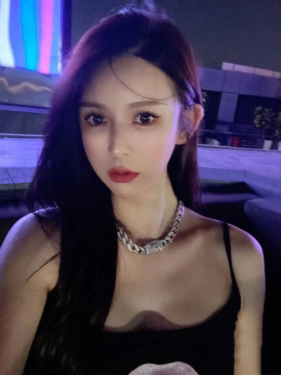 上海外围-温柔如水皮肤细腻御姐