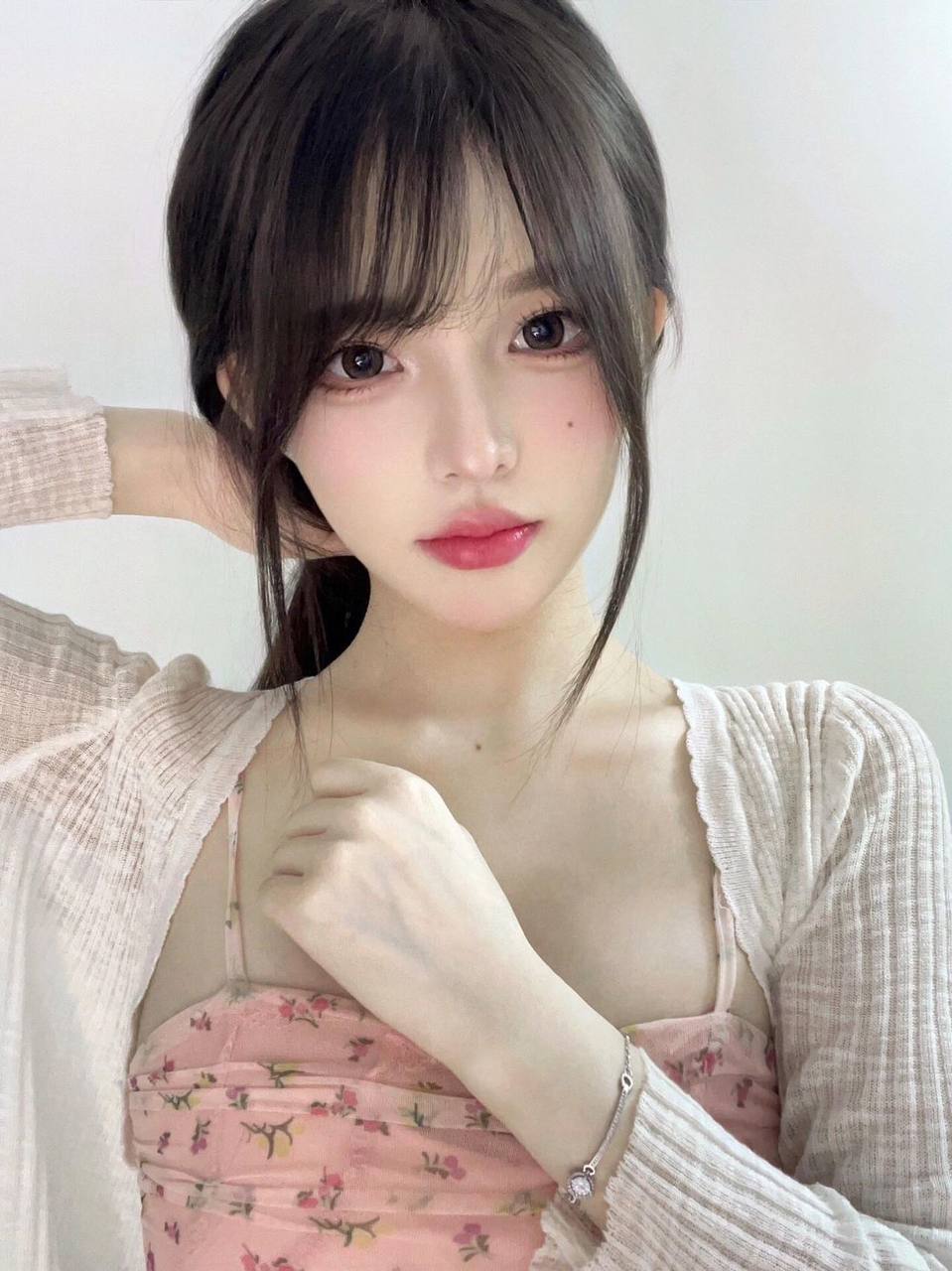 北京外围大圈-童颜巨ru蜜桃翘臀极品美女