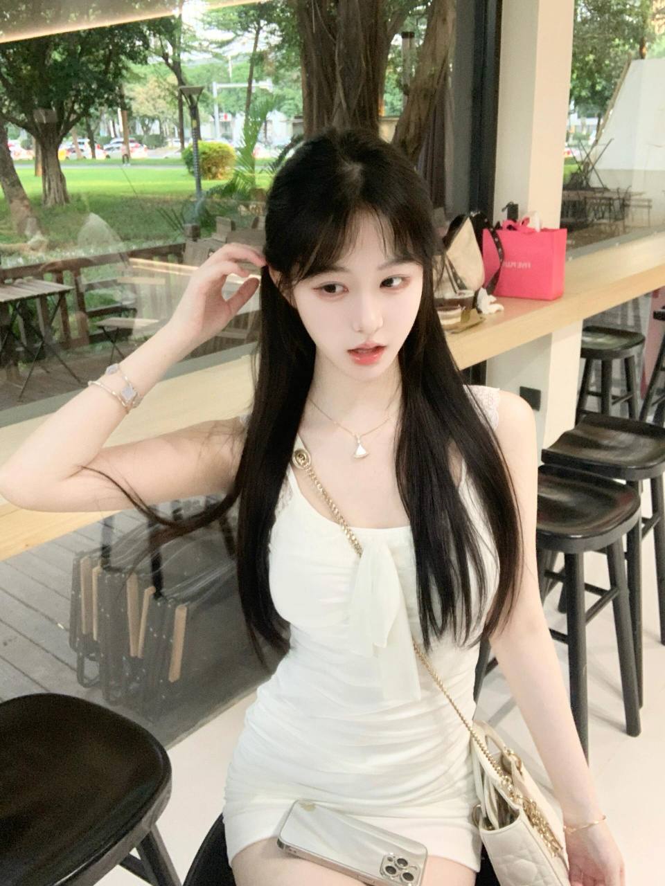 上海外围-极品清纯甜美学生款