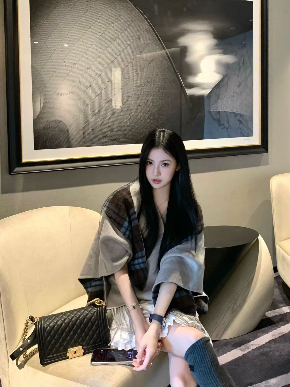 上海外围-播音主持人兼职模特皮肤超级白