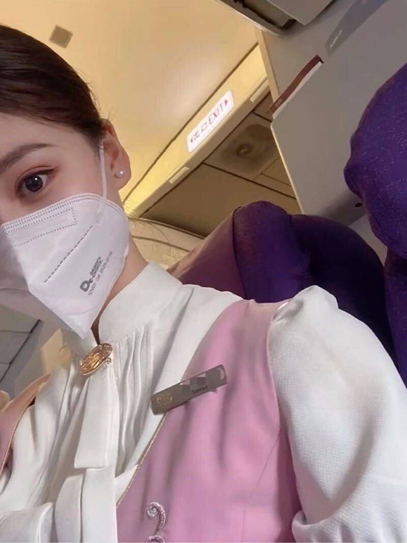 深圳外围-清纯气质天花板空姐