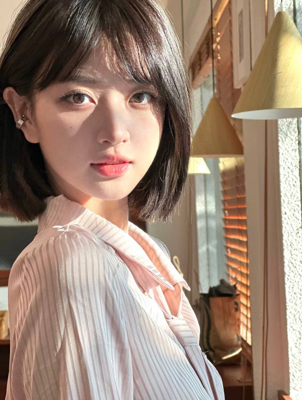 上海外围-甜美女友感在读学妹